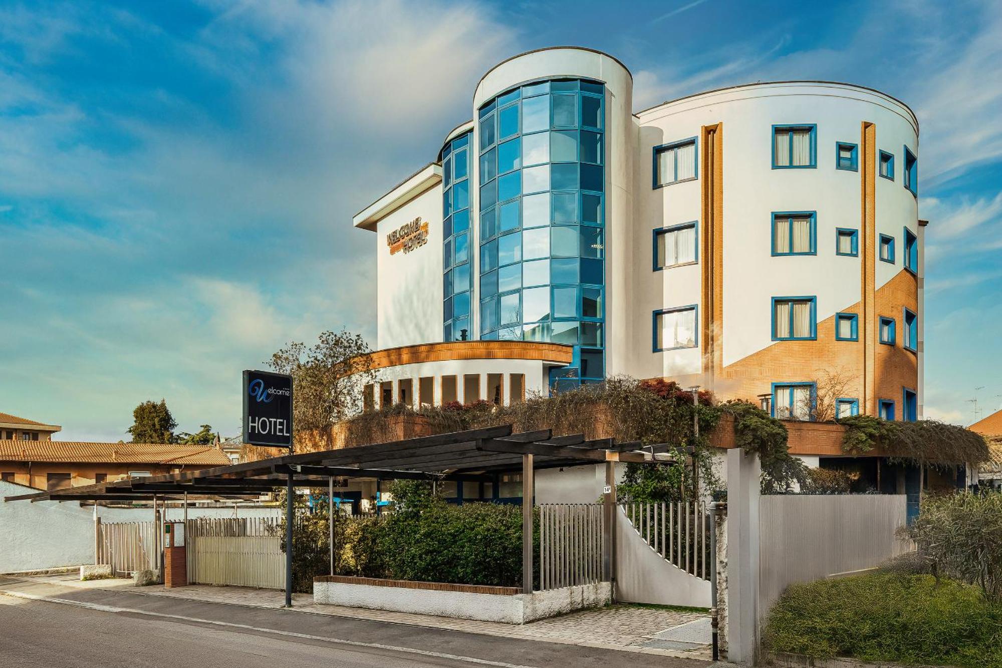 Welcome Hotel Legnano Exterior photo